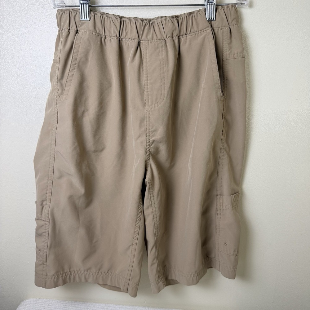 Magellan Outdoors Boys Size XL Fish Gear Water Repellent Cargo Khaki Tan Shorts